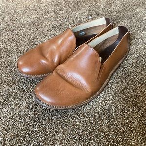 Handcrafted leather vivobarefoot Porto rocker